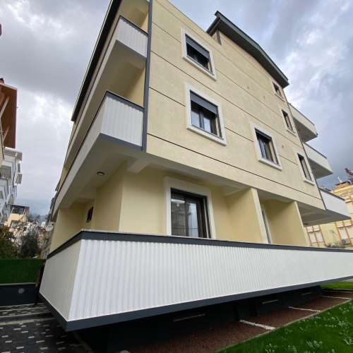 ALTINOLUK MERKEZDE DENİZE YAKIN 2+1 DAİRELER