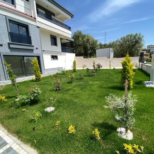 KÜÇÜKKUYUDA 400M2 BAHÇELİ,MANZARALI VİLLALAR