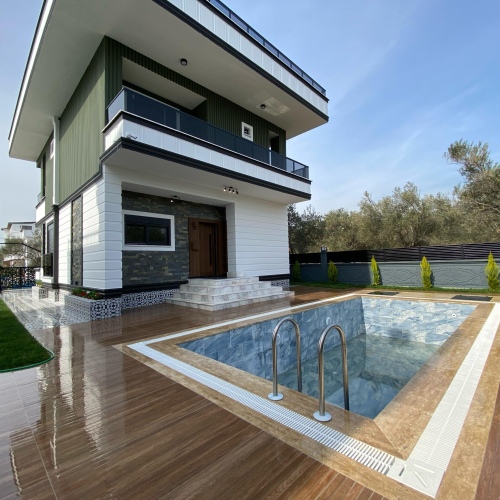 GÜRE DE MÜSTAKİL HAVUZLU LUX TRIPLEX VİLLA