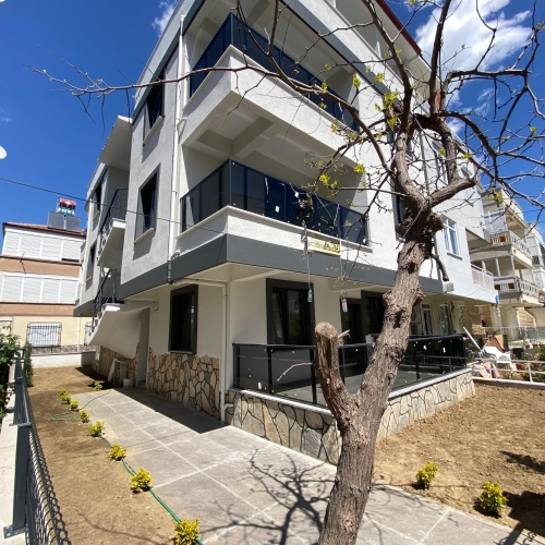 ALTINOLUK YAĞCILARDA DENİZE YAKIN 1+1 DAİRE
